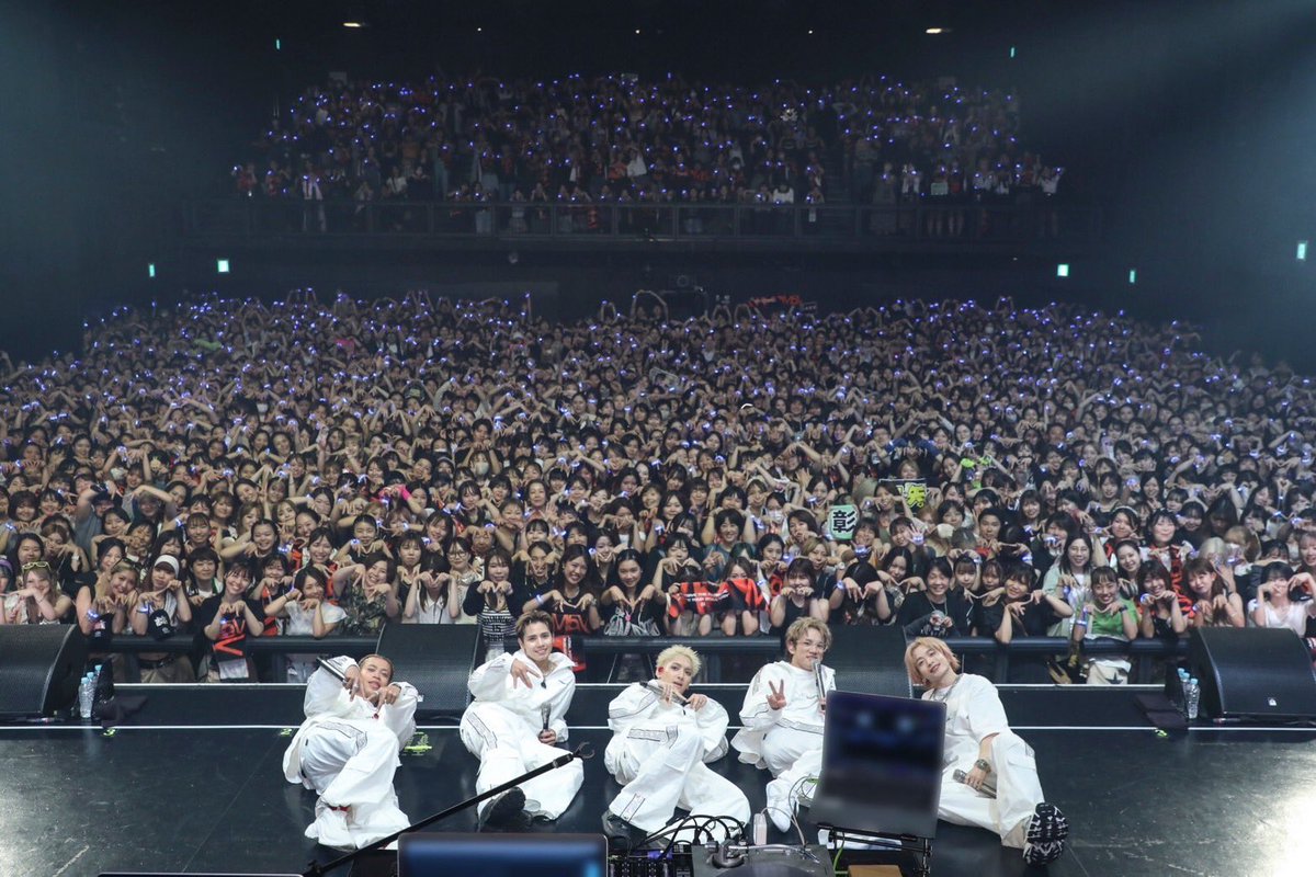 ma55iveofficial's tweet photo. MA55IVE THE RAMPAGE 
1st LIVE TOUR 2024 "M5V"
@ Zepp Nagoya
初日無事に終了しました✨

お越し頂いた皆さまありがとうございました🙏
最高の盛り上がりで素敵なツアースタートが切れました🔥
次は福岡です！お楽しみに✨
https://t.co/6Dt7CZqbIw

#MA55IVEと1番星 
#MA55IVE #THERAMPAGE #M5V https://t.co/LKE1oai5xf