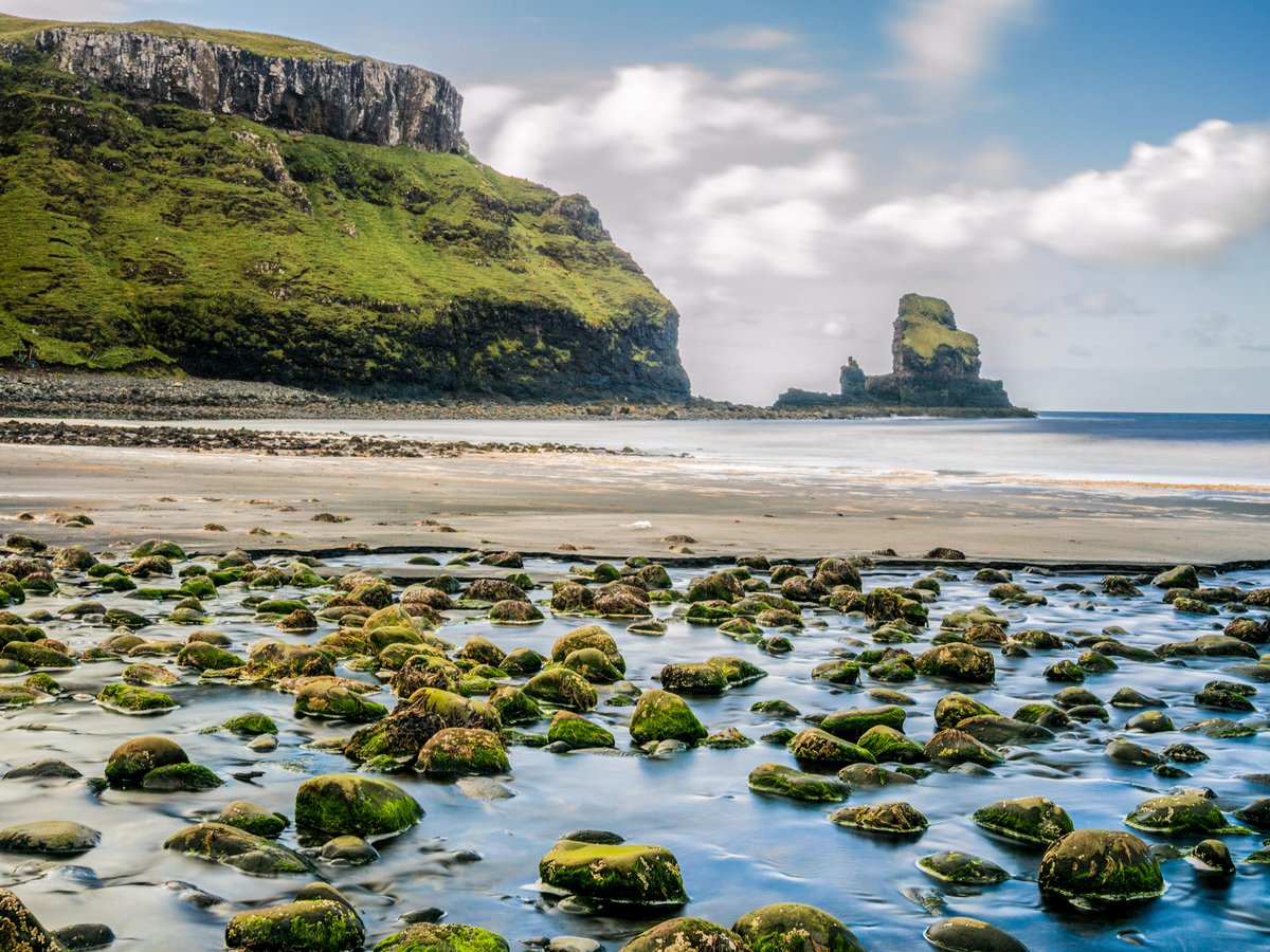 Jeep_UK's tweet image. Looking to steer clear of crowded tourist spots this summer? We’ve teamed up with Ordnance Survey to bring you some of the best hidden gems to explore. 

Discover them here: shorturl.at/Rd3BU

#GetLostwithJeepCompass
#OrdnanceSurvey
#OSMaps