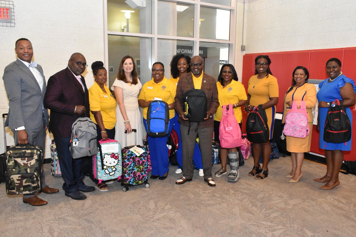 AlbanyStateUniv's tweet photo. As part of a #AlbanyState community service initiative, 78 bookbags filled with school supplies, toiletries, and comfort items were donated by faculty and staff to the Lily Pad Center. #ASUCares https://t.co/KlQy7z6cP3