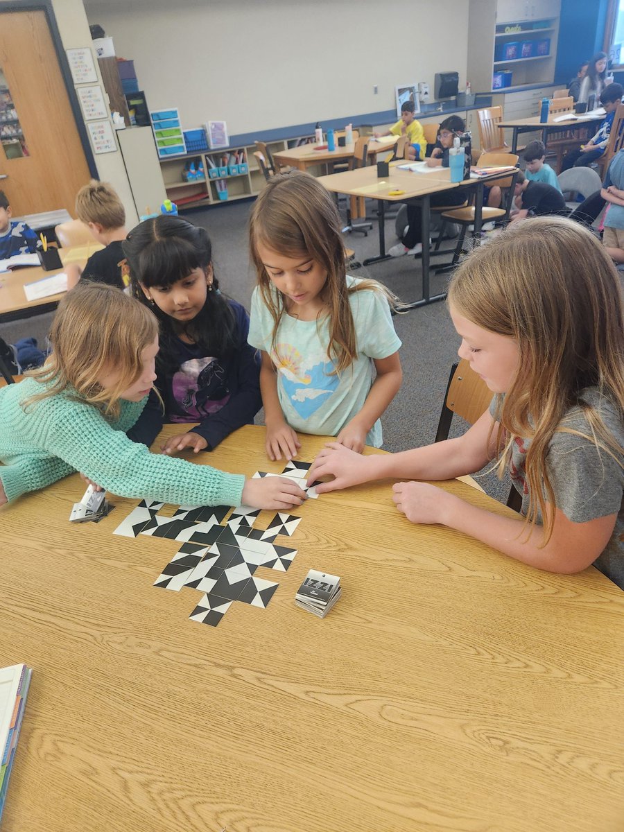 Mrs. Kelly Staples tweet media