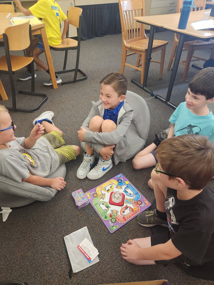 Mrs. Kelly Staples tweet media