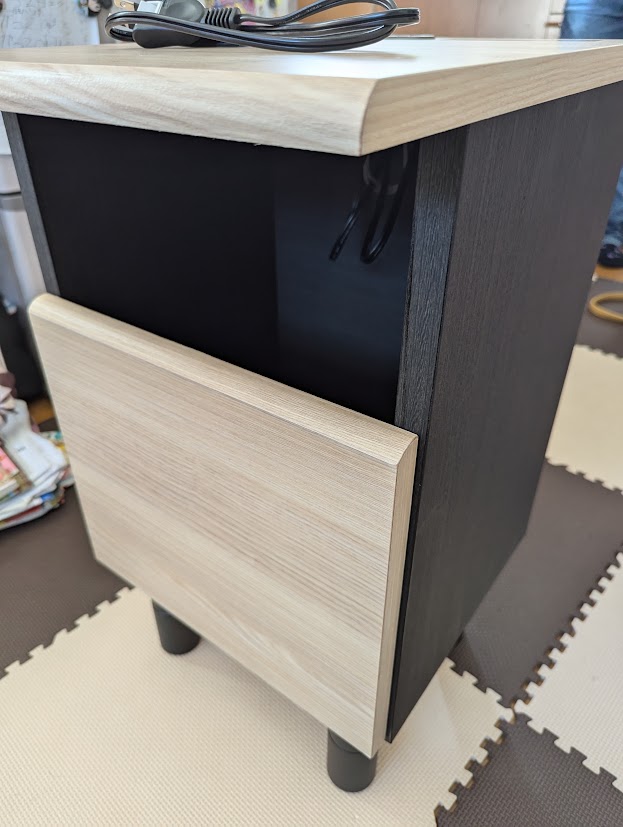 フランスベッド　株主優待サイドテーブル フランスベッドホールディングスから優待カタログで選択していた『家具