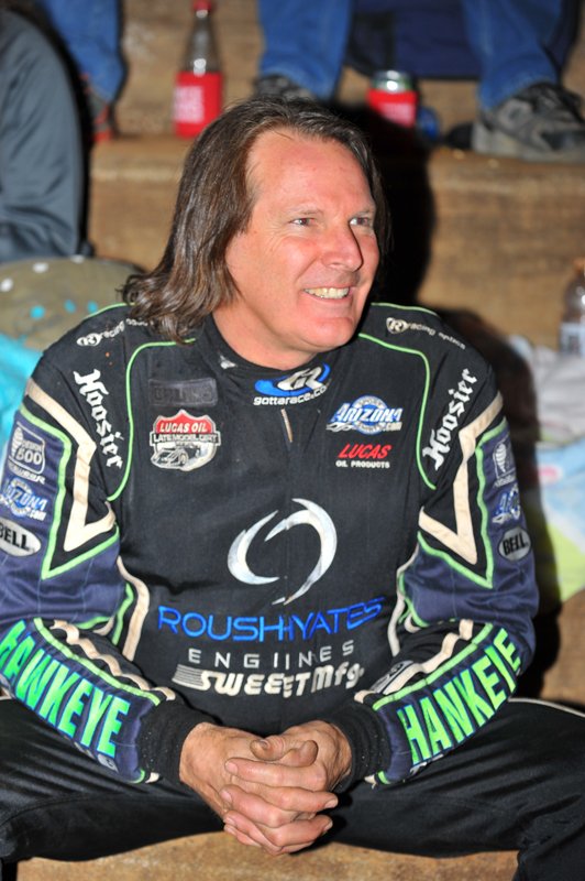 TheDirtNetwork's tweet photo. We're gonna miss that swagger, his mystique, the strange sense of humor, keen engineering sense and the competitor that was...the man..the myth..the legend. Rest in peace Scott Bloomquist....we will miss you. https://t.co/vbSnoJoHz0