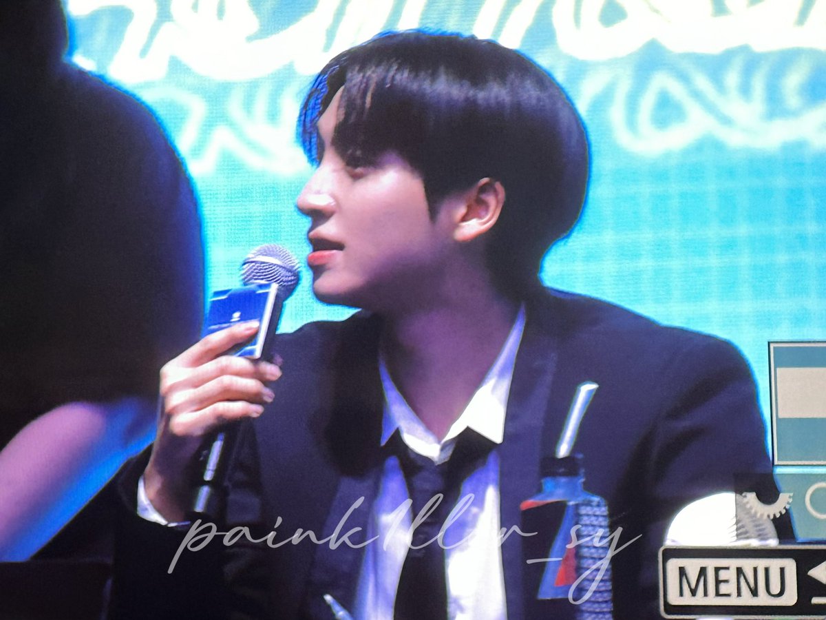 240816
태국 Thailand 4NOLOGUE 대면

#THEBOYZ #SANGYEON 
#더보이즈 #상연 
#ジュヨン #サンヨン