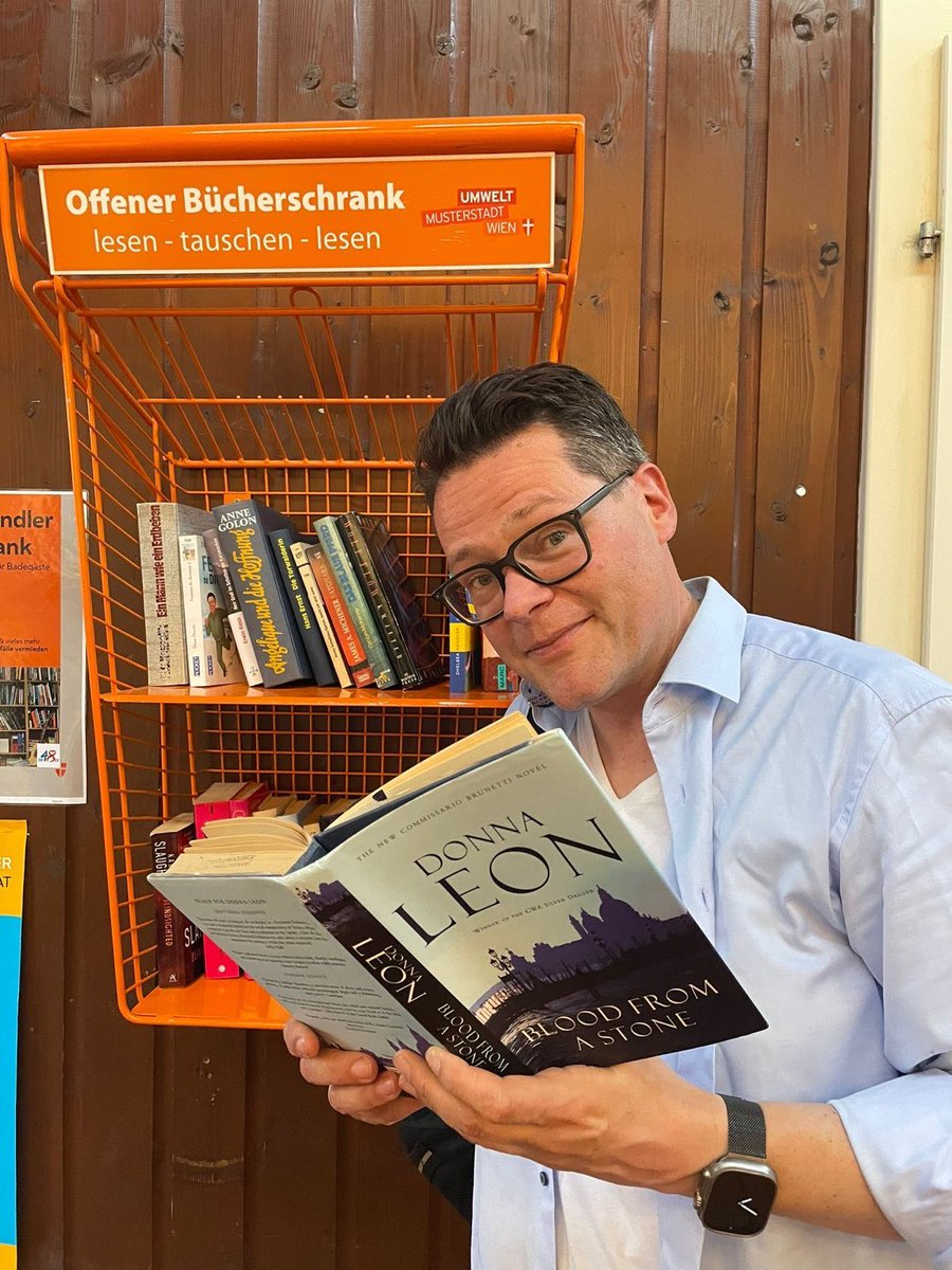 Schon gewusst? In einigen Wiener Bädern haben <a href="/Die48er/">Die 48er</a> offene Bücherschränke! Das ist eine coole Sache an einem coolen Ort - und auch noch ein super Beispiel für Kreislaufwirtschaft! Leiwand.