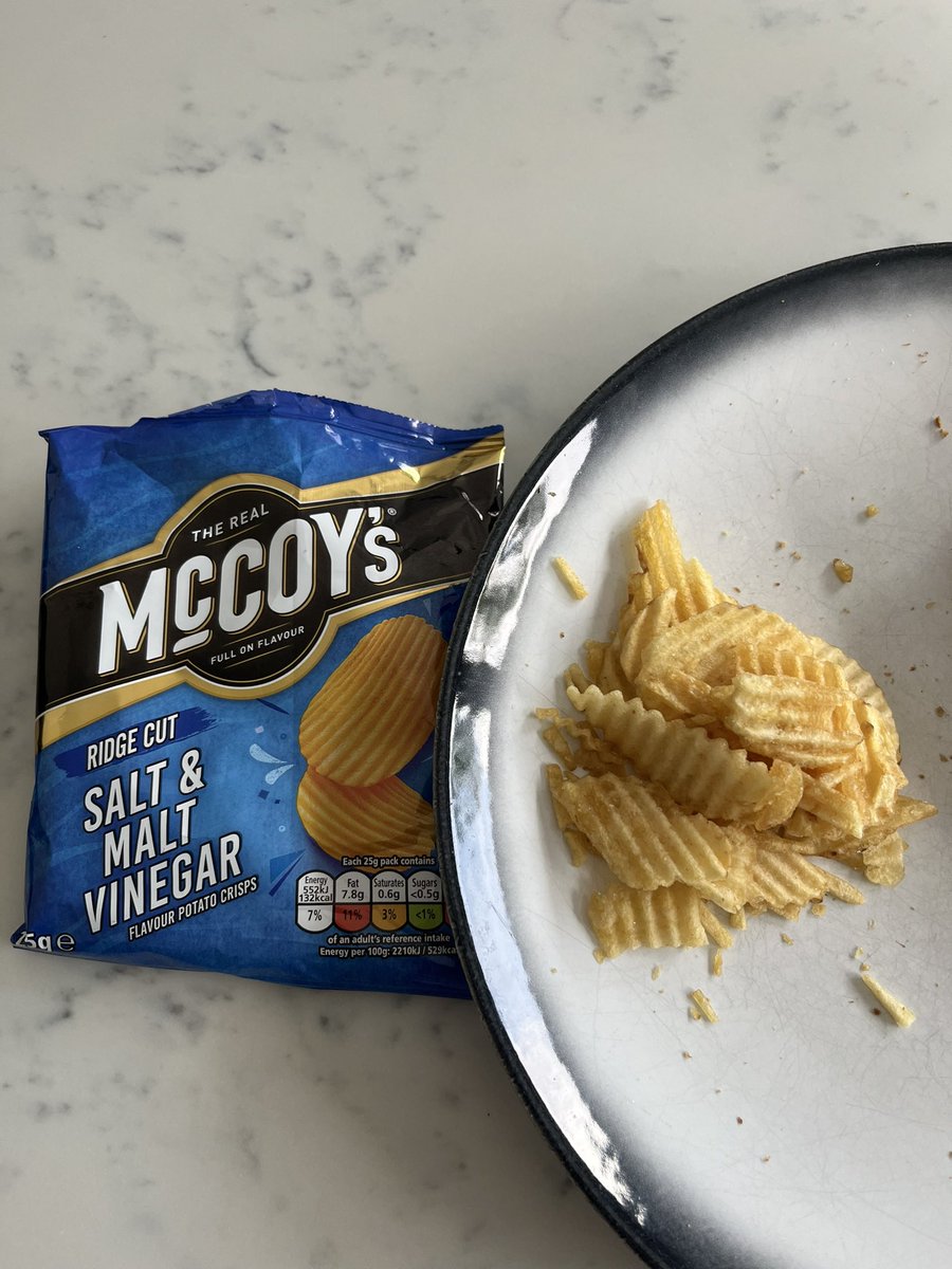 hammerhicky's tweet photo. @McCoysCrisps1  we know times are hard but WTF is this??😂😂 https://t.co/tmvFMb33uz