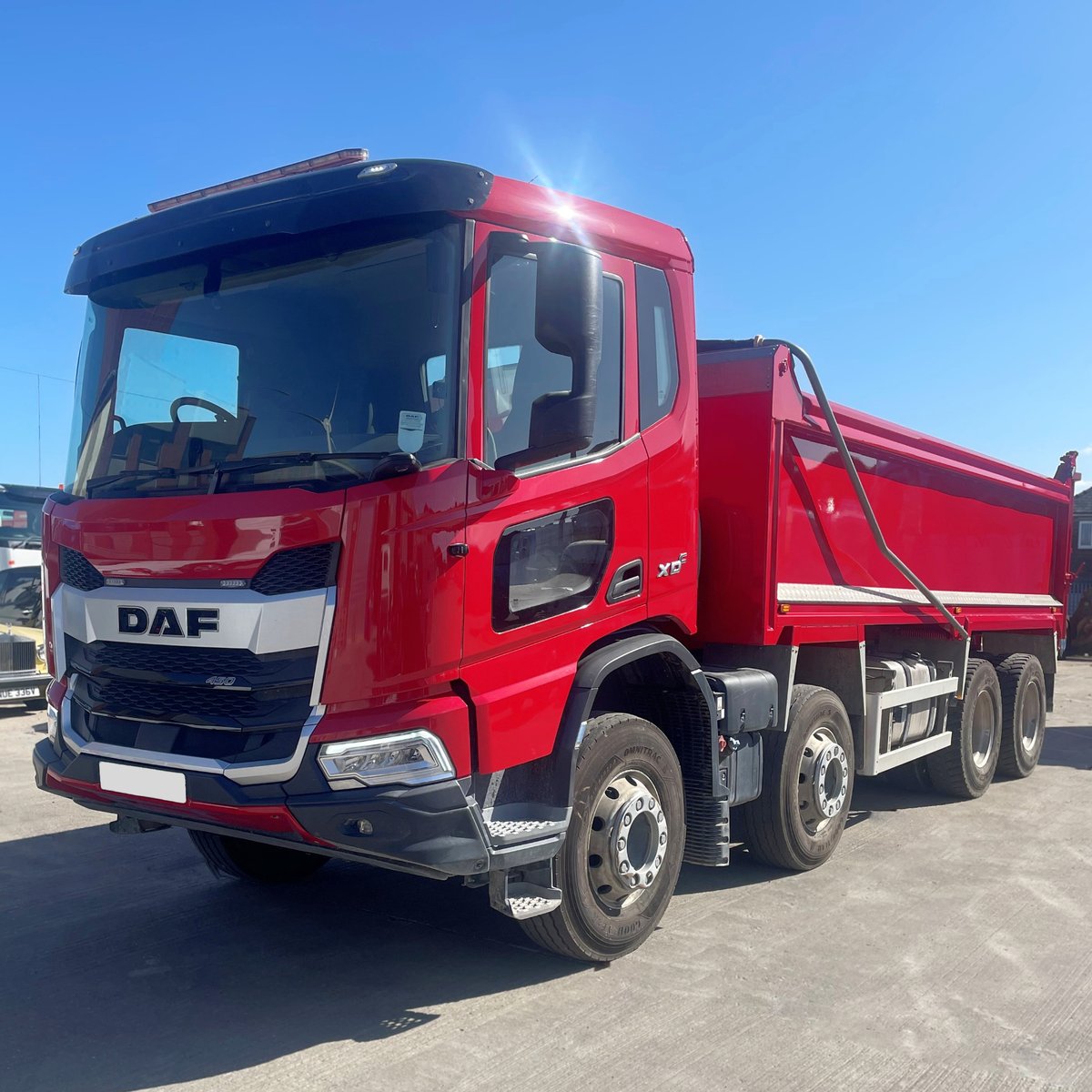 Full-colour change completed recently🎨

#CommercialVehicles #Trucks #Paintshop #CommercialRefinishing #VehicleRefinishing