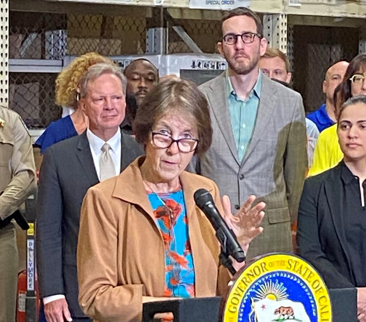 NancySkinnerCA's tweet photo. Proud to stand w/ my #caleg colleagues as Gov. @GavinNewsom signed our retail theft package. These bills take the right steps to curb retail theft. Not just any steps. The RIGHT steps. Evidence based &amp; results oriented. @ilike_mike @Scott_Wiener @aishabbwahab @DaveCortese https://t.co/ghRzu0SOtd