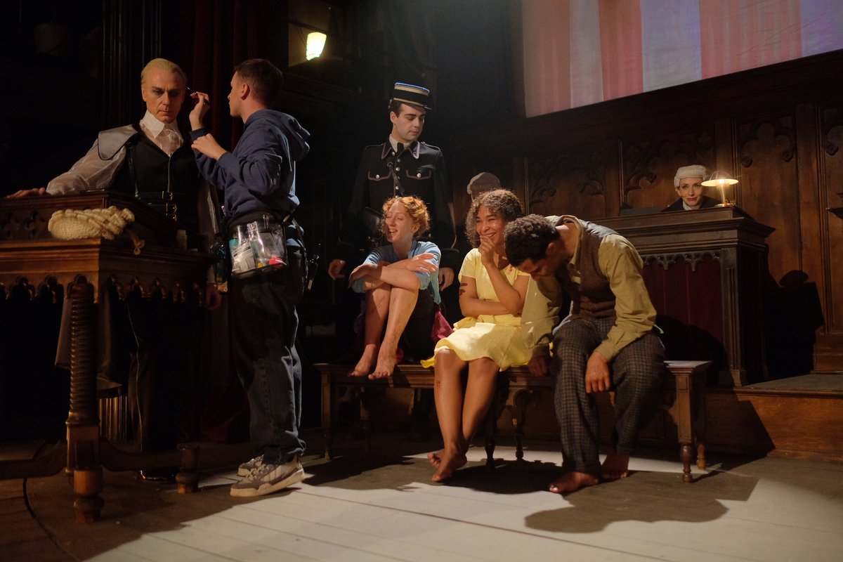 Roxane Duran tweet media