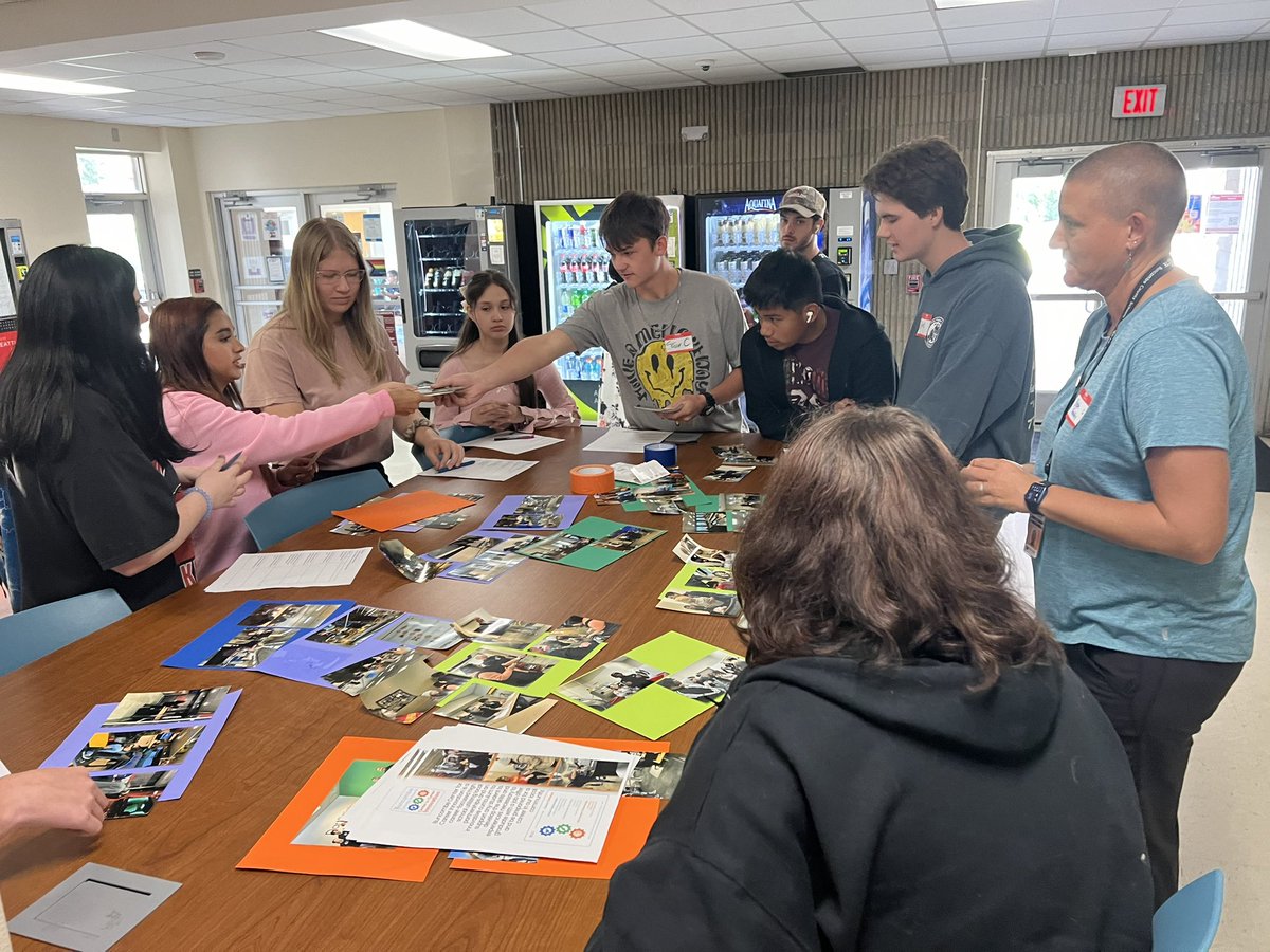 RootEdNC's tweet image. We’re thrilled to be back at @BCCInnovation! The veteran rockstar students did an awesome job showing the newbies what life at BCCI is all about.