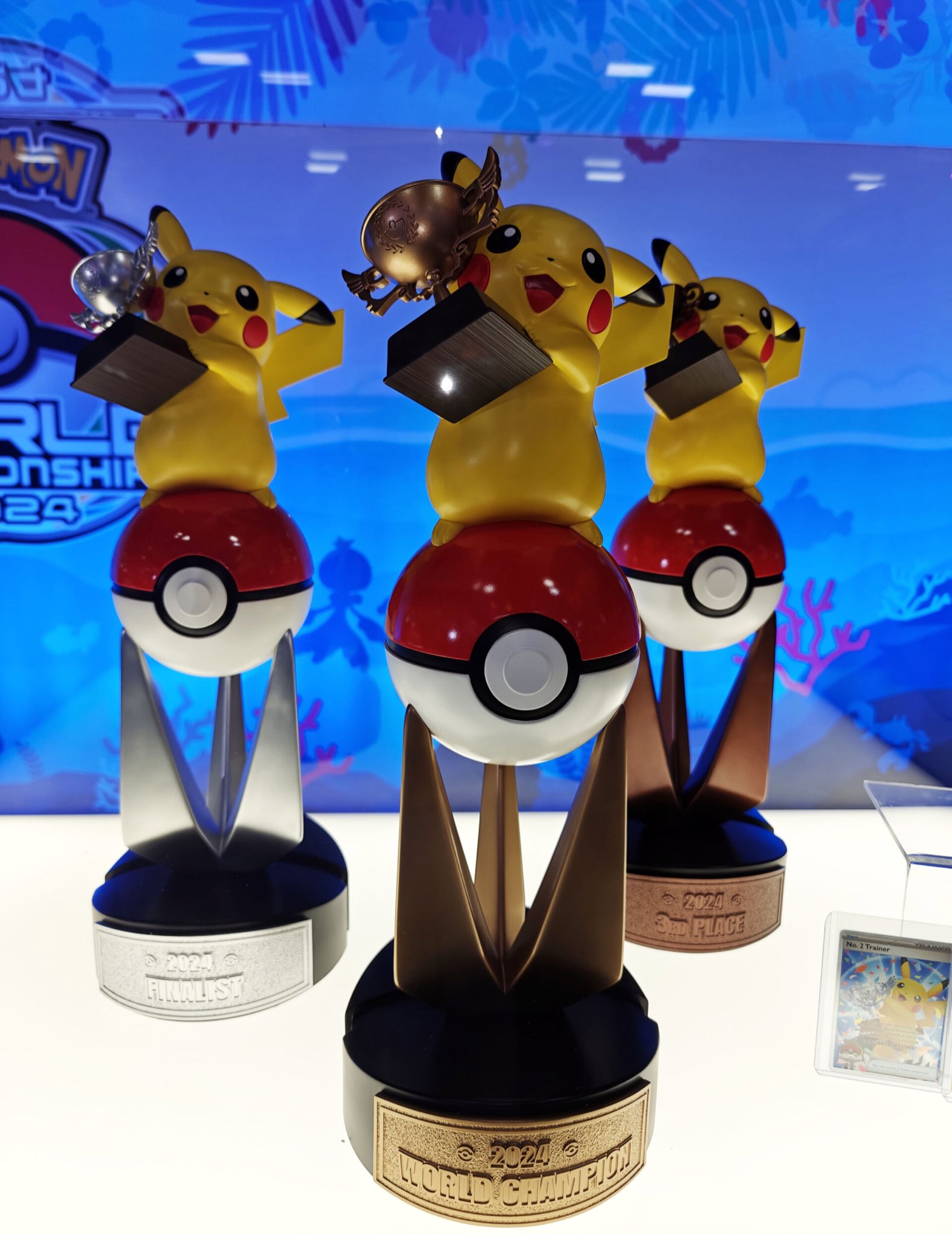 ポケモンカード 勝利のしるし 入賞 盾 トロフィー 楯 優勝 大会