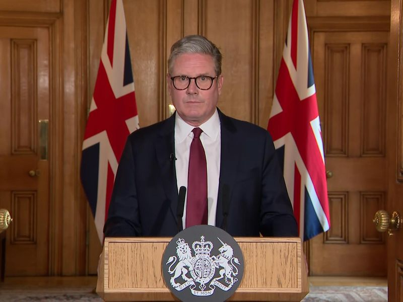 I couldn't care less if this is considered "anti-establishment rhetoric" by this batshit crazy authoritarian government.

This man is a colossal wanker. He's dangerous, he's wrecking this country, and I dislike him intensely.