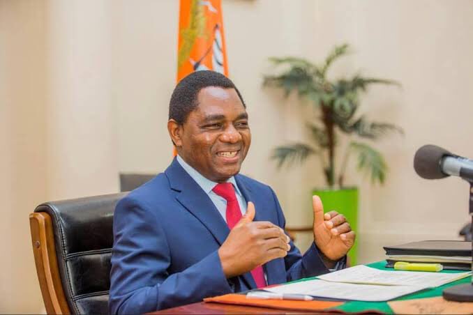 Marlvin Gudyanga (@marlvingudyanga) on Twitter photo •• President Hichilema Hakainde <a href="/HHichilema/">Hakainde Hichilema</a> is leadership .
•• Principled, honest, authentic and genuine leader. 👏👏 •• President Hichilema Hakainde <a href="/HHichilema/">Hakainde Hichilema</a> is leadership .
•• Principled, honest, authentic and genuine leader. 👏👏