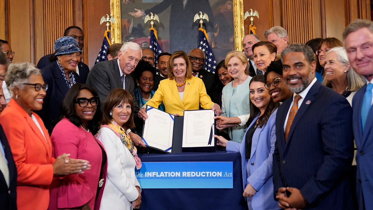 Nancy Pelosi tweet media