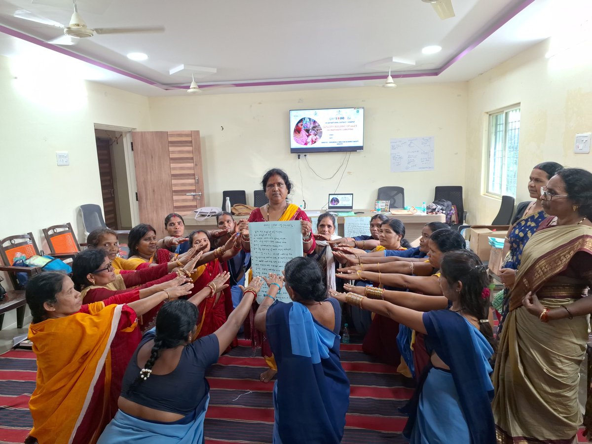 VikramshilaS's tweet image. Day 3! Mid Touch training pgm @Koraput
 #First1000DaysofLife in #AspirationalDistrictprogramme  of  #districtofficials &amp;amp; #NITIAayog  supported by
@vikramshilaS &amp;amp;  #vanleerfoundation
#dmkoraput
 #cdokoraput
#ddpkoraput 
#earlychildhooddevelopment
#First1000days
#earlyyears