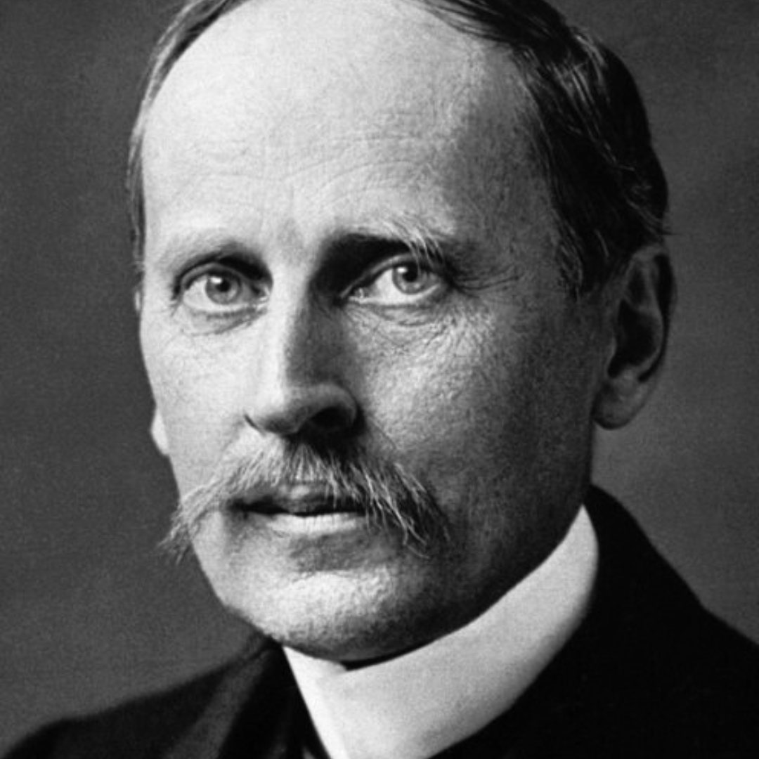 philosophors's tweet photo. “I find war detestable but those who praise it without participating in it even more so.”

— Romain Rolland https://t.co/JkatGYlBlI