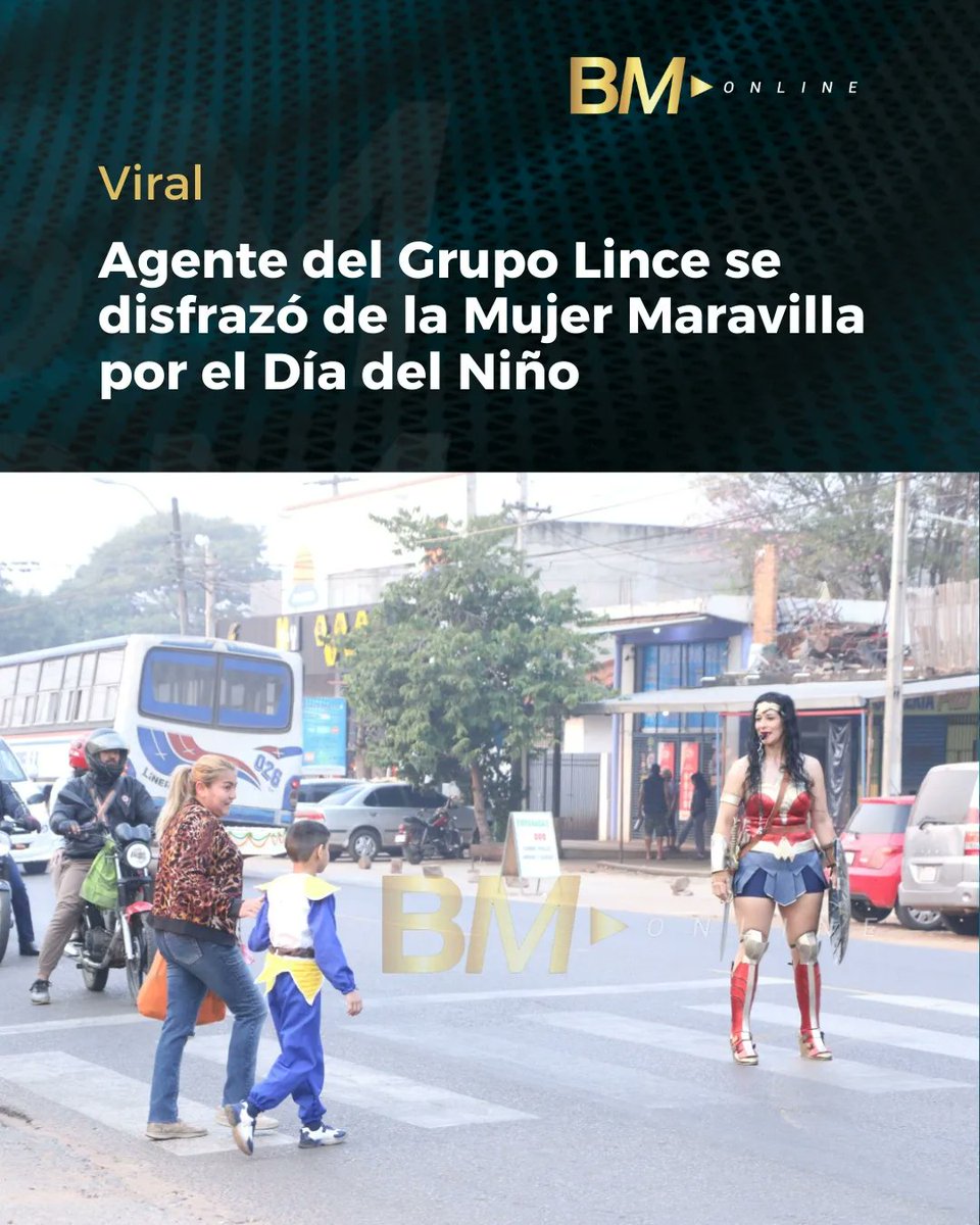 brunomasitv's tweet photo. 📸 Una agente del grupo Lince decidió disfrazarse de la mujer maravilla para sorprender a los niños y niñas por su día mientras Ilevaba a cabo su super trabajo de organizar el tránsito a tempranas horas de la mañana.

#BMOnline #fyp #parati #noticias #news #Paraguay #actualidad #viral #positivo