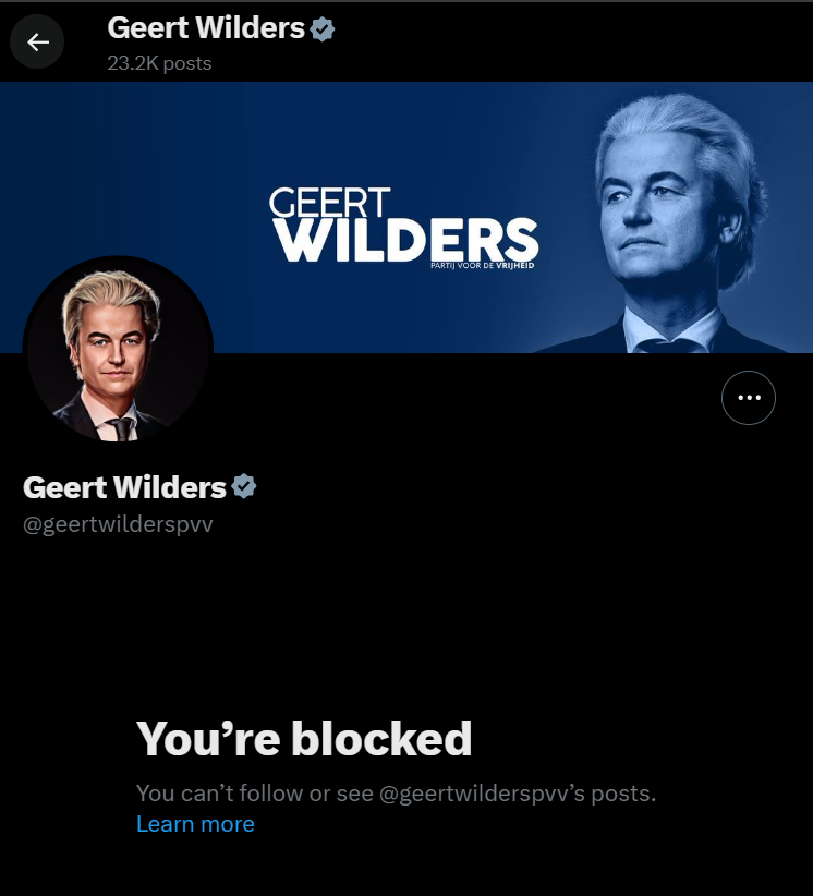 SlapendNed's tweet photo. @superjan @geertwilderspvv Nu pas? 😜🤣
Wilders is een Neppe volksvertegenwoordiger. En ook #SUPERDOM, eventuele kiezers blokken. https://t.co/li8Py770ay