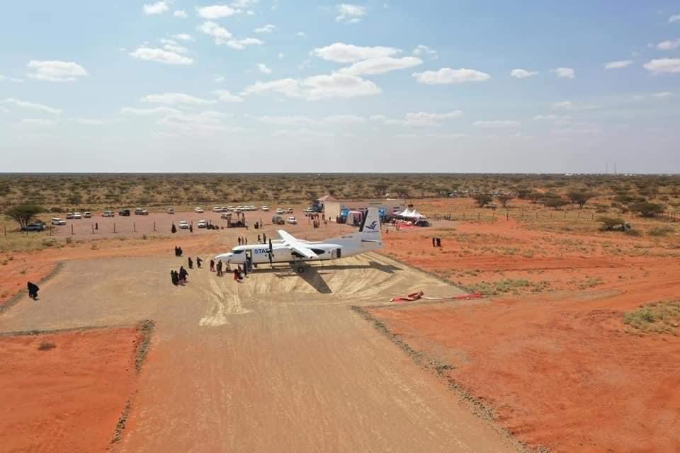 SOMTA_SO's tweet photo. #VisitBalanbale, let’s welcome the newly inaugurated #AdanMataanAirport in #Balanbale, the town got its very own airstrip which is entirely funded by the local community. Named after Ali Matan Hashi, Somalia's first pilot. Congratulations to everyone involved #TourismSomalia https://t.co/pKMRFrVN5o