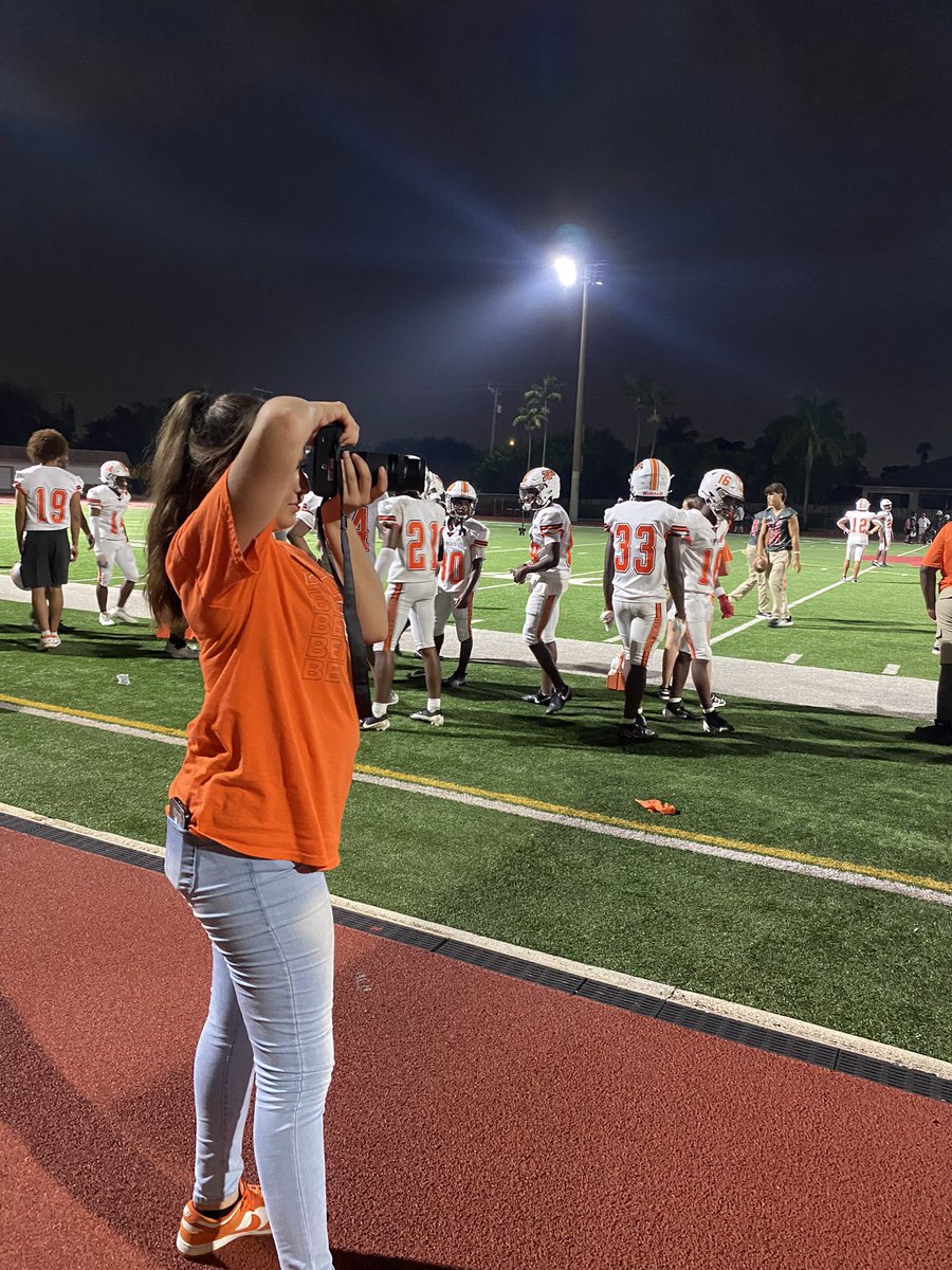 JTFoundation (@jtfoundation99) on Twitter photo During last night’s game between Piper HS and Cardinal Gibbons, students and educators from both schools’ #CareersInSports programs collaborated to capture the event photographically.
#Community <a href="/JasonTaylor/">Jason Taylor</a> <a href="/Bengal_Sports_/">Bengal Broadcast Network</a> <a href="/CGHSChiefs/">Cardinal Gibbons Chiefs Athletics</a> During last night’s game between Piper HS and Cardinal Gibbons, students and educators from both schools’ #CareersInSports programs collaborated to capture the event photographically.
#Community <a href="/JasonTaylor/">Jason Taylor</a> <a href="/Bengal_Sports_/">Bengal Broadcast Network</a> <a href="/CGHSChiefs/">Cardinal Gibbons Chiefs Athletics</a>