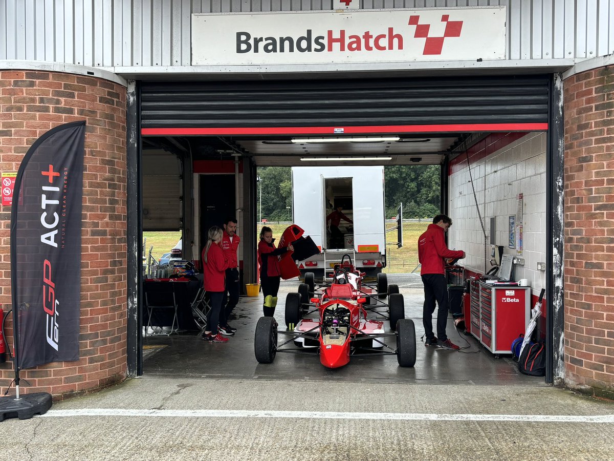 Sam Tomlinson Racing 🏆 tweet media