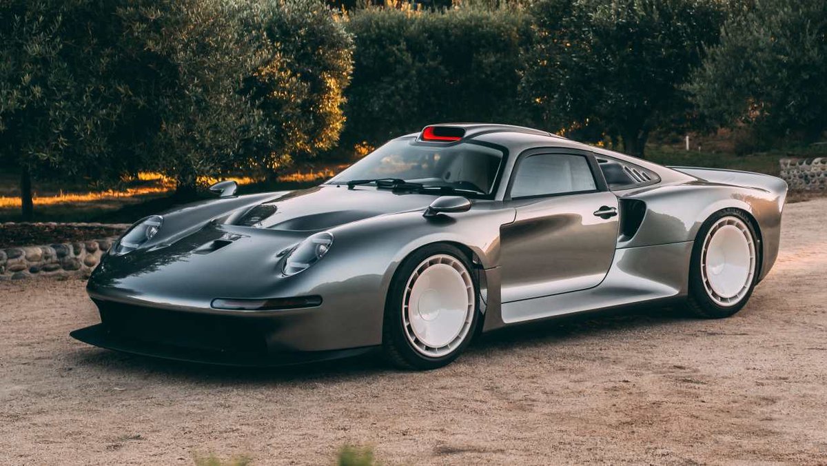 evomagazine's tweet photo. Historic Porsche specialist @Tuthill_Porsche is getting in on the reimagined game, revealing the wild @Porsche 911 GT1-inspired GT One at Monterey Car Week - https://t.co/XDfk3otcZ7 https://t.co/czTZYGYL7G