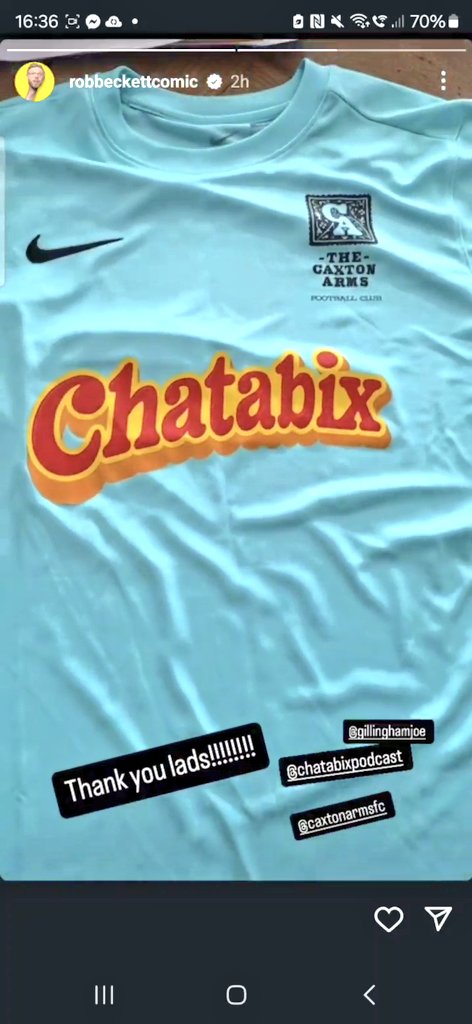 BrettMendoza_'s tweet image. A bit mad. My pub has a Sunday new league team, now @robbeckettcomic has a shirt.

@caxtonarmsfc debut season starts in September and are proudly sponsored by @chatabix1 

Thank you @gillinghamjoe for helping make it all happen! #CrunchCrunch
