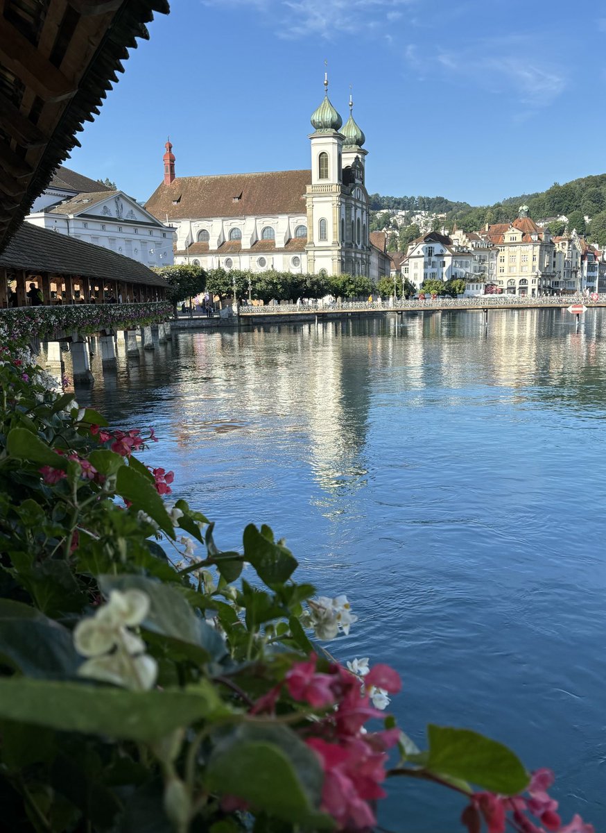 lgrimoskas's tweet photo. One week ago, before beginning our journey home, ⁦@KGrimoskas⁩ ⁦@5GrimoskasADM⁩ and I soaked in the sunshine and beauty surrounding us as we walked along the lake and through portions of the old town area in Lucerne #ourswissadventure https://t.co/3CWspW0p7A