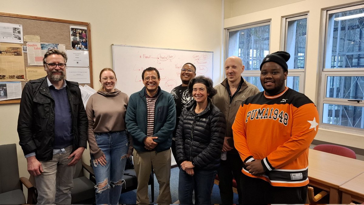 En el seminario de filosofía en la University of Cape Town presentando mi categoría de necrosociety.