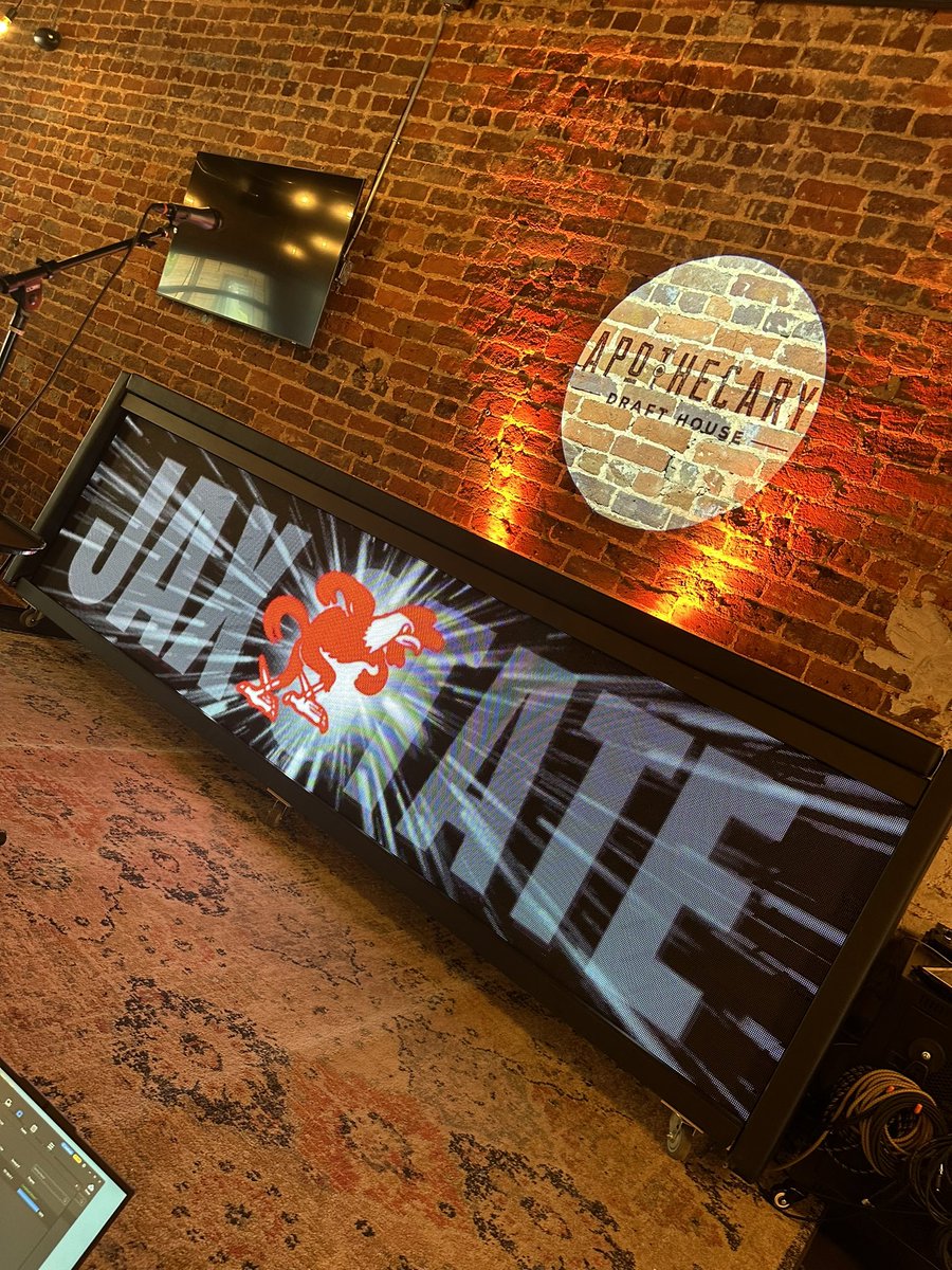 BoostrDisplays's tweet image. Jax State Live  and Rich Rod Show will be first class with this Boostr LED Table! @RealCoachRod @JaxStateFB @colincasey1023 @JSUNews @JSUAthletics