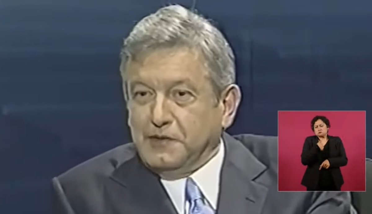 CristianGralaz's tweet photo. Desde siempre ha luchado por ideales, por principios; jamás ha luchado por cargos. @lopezobrador_ es y ha sido siempre un luchador incansable siempre cercano al Pueblo, con dignidad, ética y autoridad moral. Con el Pueblo venció todo reto. #LujoDePresidente https://t.co/rRG8Eyk0hQ