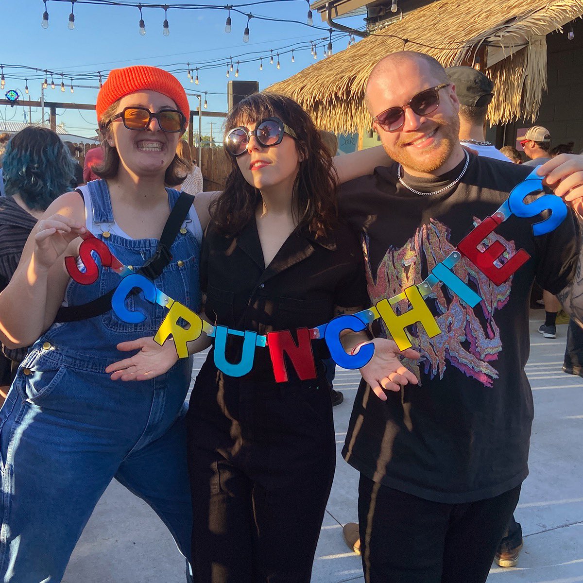 scrunchiesband's tweet image. 🚨 LAST SINGLE BEFORE COLOSSAL IS OUT TODAY - GENERATOR 🚨

we hope you love it &amp;amp; we are so excited and honored that Pony Sweat (@/ponysweat on instagram) made an AEROBICS routine to it for our music vid 😭 

COLOSSAL OUT A WEEK FROM TODAY &amp;amp; SHOW 8/24 at @TurfClubMN 💋🎉💋