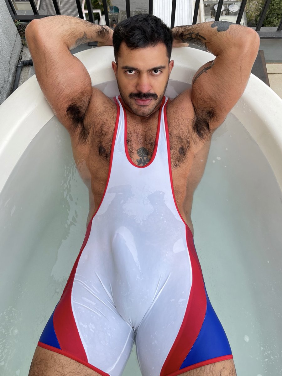 Ready to sniff my armpits and sit on my dick?