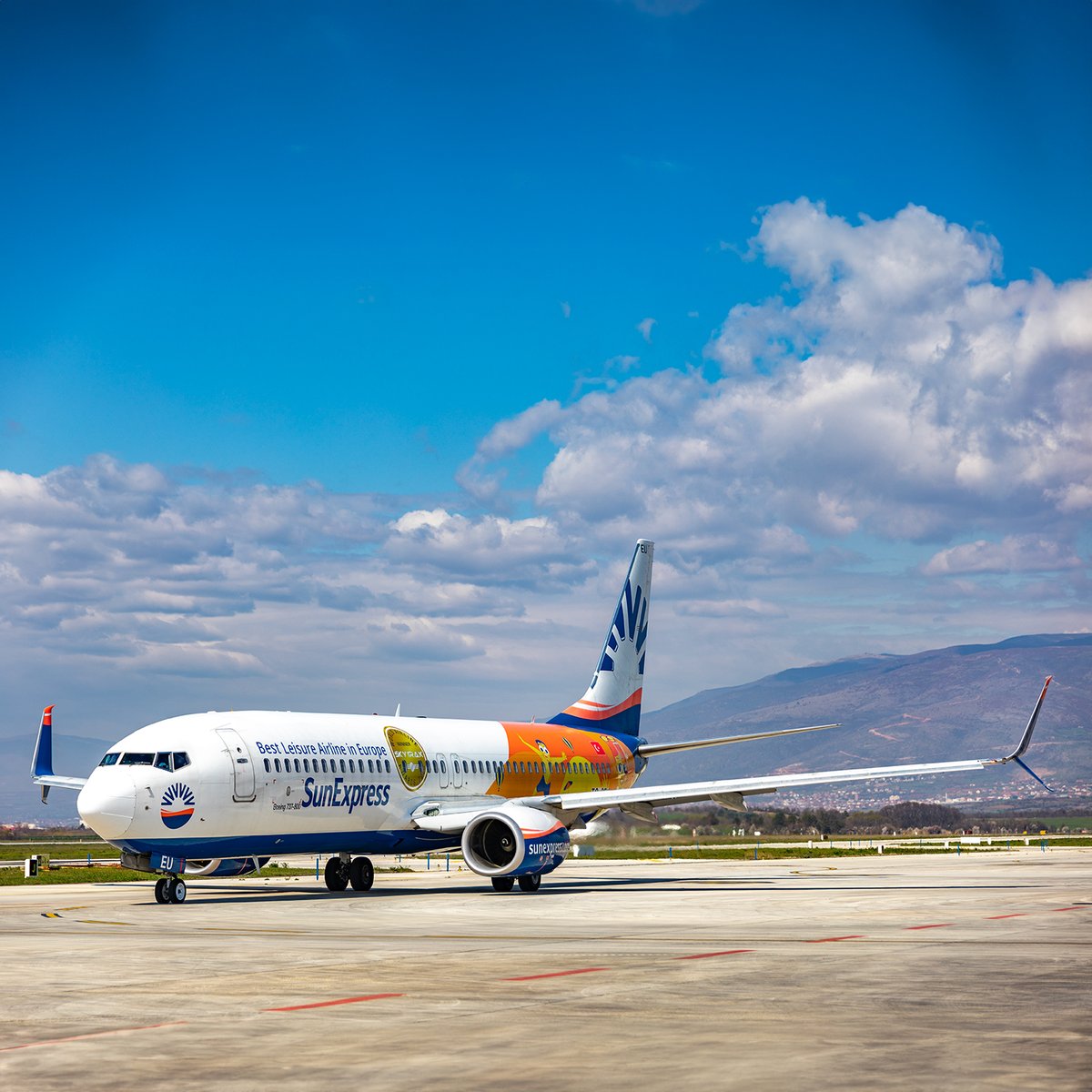 skopjeairport's tweet photo. ✈️Take off to a weekend getaway to Antalya.
What is your weekend destination? 😎
🌎🔴🌎⚪✈️⚪🌎🔴⚪✈️⚪🌎🔴🌎
#weekendgetaway #readytotakeoff #tavairports #haveaniceweekend
#destinations #aviation #plane #airportlife
#aviationdaily #aviationworld #airportspotting #Antalya https://t.co/7iRKvxppiA