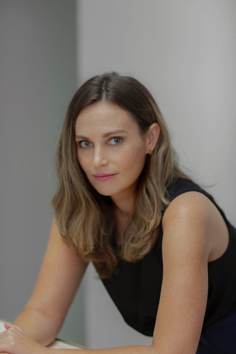 #Bienal2024 | Carly Fortune, autora de “Depois daquele verão” irá lançar seu próximo romance, “Este verão vai ser diferente” durante a <a href="/bienaldolivrosp/">Bienal do Livro SP</a> ++