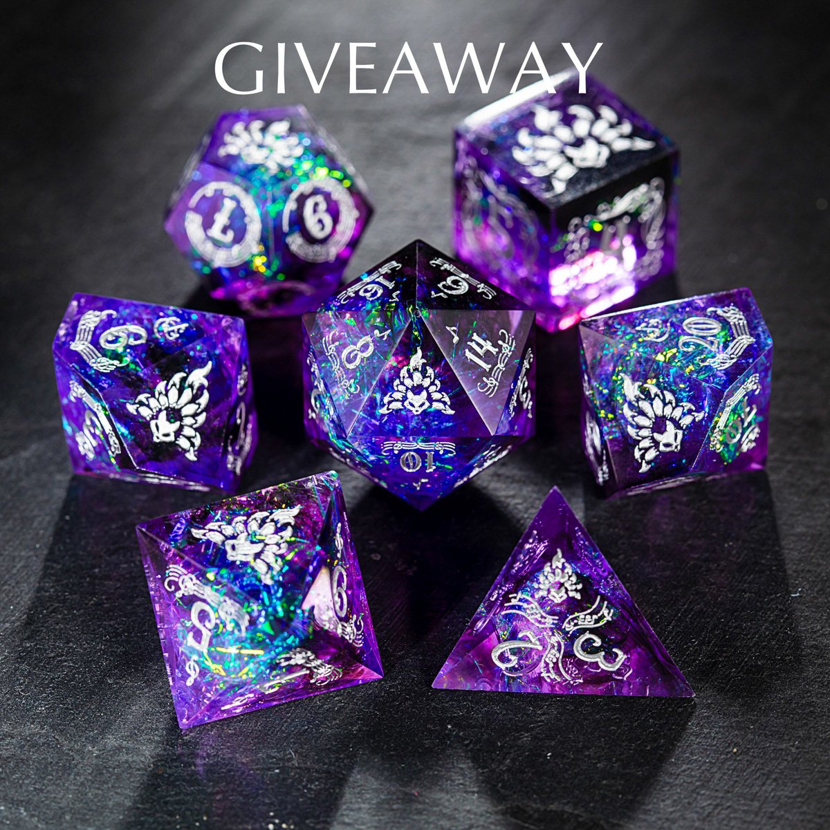 🎊GIVEAWAY🎊

We are going to give away a set of nine tails fox dice. Ends 8/22. Good luck guys!❤️

To gain:
👉Follow me 
 ♥️ Like +🔁RT

PS: If possible, please tell me which set you want next time.✍️

#dnd #ttrpg