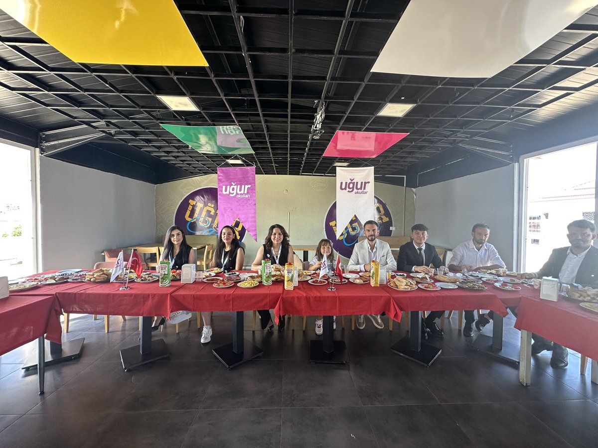 exinfe's tweet photo. 2024-2025 Eğitim Öğretim dönemimizin Öğretmen Eğitim haftasını kahvaltı ile açtık.Heyecanla karşıladığımız öğretmenlerimizle hoş sohbetli bir kahvaltı gerçekleştirdik.
Yeni dönemin tüm Eğitim camiasına,öğrencilerimize,öğretmenlerimize ve okulumuza hayırlı UĞURLU olsun. https://t.co/qRnbiVFZlD