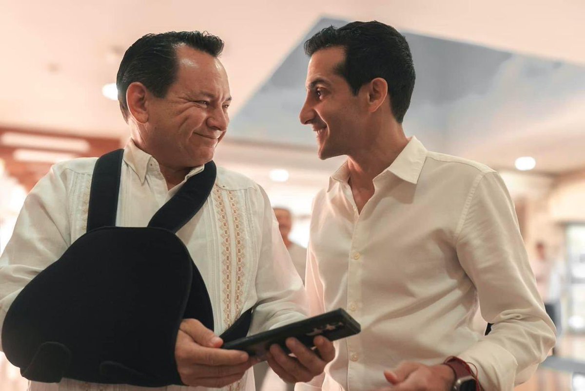 Rommel_Pacheco's tweet photo. Feliz cumpleaños amigo @huachodiazmena mis mejores deseos en este día y en lo que viene pronto para ti que es transformar a Yucatán en su mejor versión ¡Muchas Felicidades Gobernador! https://t.co/XyKfiF16uM