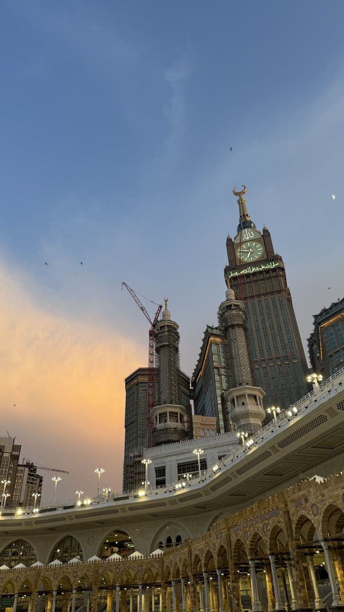 maa_li97's tweet photo. اللهم لك الحمد ولك الشكر؛ أطعمتني وسقيتني وآويتني، ورزقتني، وسترتني وأمهلتني ورحمتني، لا أحصي ثناءً عليك🤍 https://t.co/V9L0GfwVm7