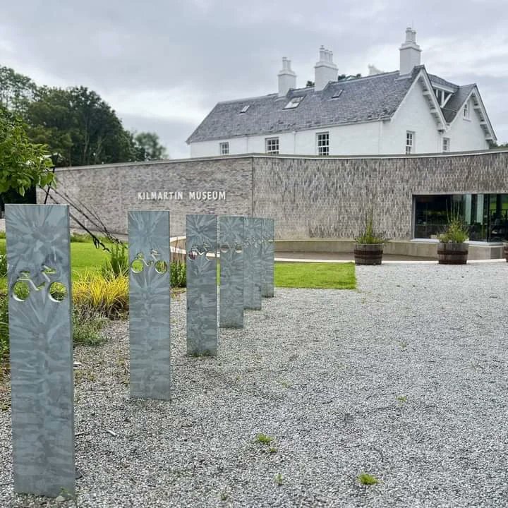Bikepacking or cycling through the ❤️ of Argyll?   <a href="/kilmartinmuseum/">Kilmartin Museum</a> have snazzy bike racks &amp; they can store your kit safely indoors so you can explore the area unencumbered. Ask at reception when you pay for entry. The Glen Bistro is a great pit-stop. Bike friendly overnight 1/2