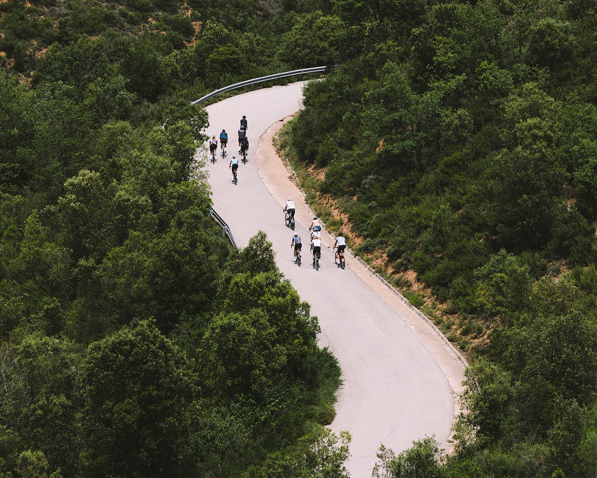 Vitsœ (@vitsoe) on Twitter photo Designing a movement
There are many keen cyclists here at Vitsœ. The dedicated cycling community of <a href="/pasnormalstudio/">PAS NORMAL STUDIOS</a> and its organised rides—where people come together as strangers and leave as friends—resonates with us...
Read our Vitsœ Voice story: vitsoe.com/voice/movement Designing a movement
There are many keen cyclists here at Vitsœ. The dedicated cycling community of <a href="/pasnormalstudio/">PAS NORMAL STUDIOS</a> and its organised rides—where people come together as strangers and leave as friends—resonates with us...
Read our Vitsœ Voice story: vitsoe.com/voice/movement
