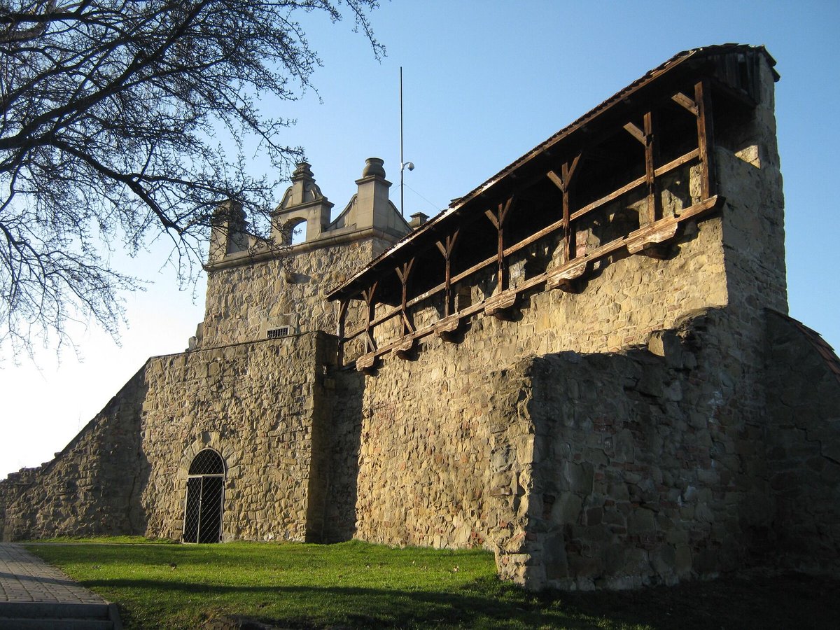 lookforplace's tweet photo. #Burg #Neu #Sandez #Castle #Nowy #Sącz #Poland https://t.co/1FIKBK6Yzs