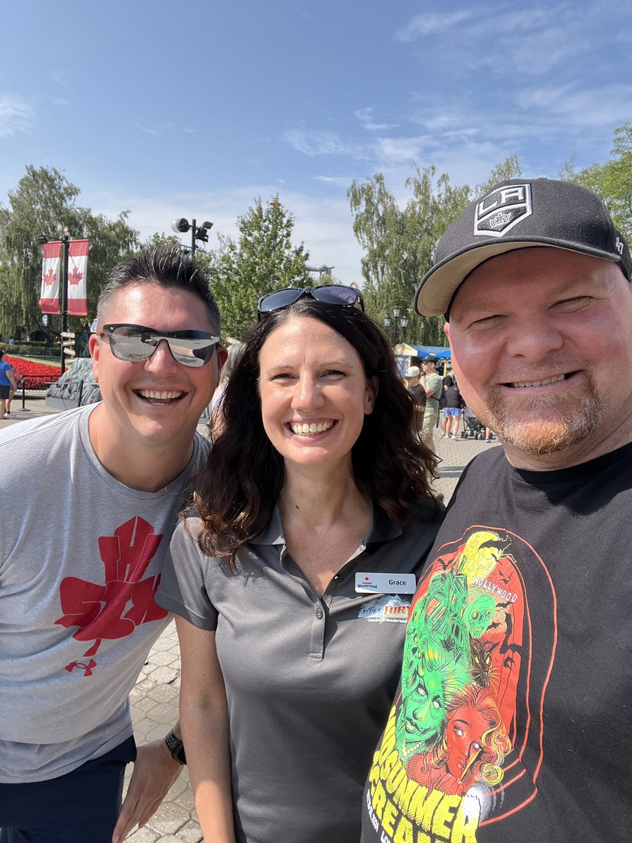 Park_Journey's tweet image. Happy national roller coaster day from @WonderlandNews!! Finally got to meet the awesome @GracePeacock!! Oh and Nick is here too!! 

Stay tuned for a day full of fun and maybe a few surprises!! 

#CanadasWonderland #SixFlags #NationalRollerCoasterDay