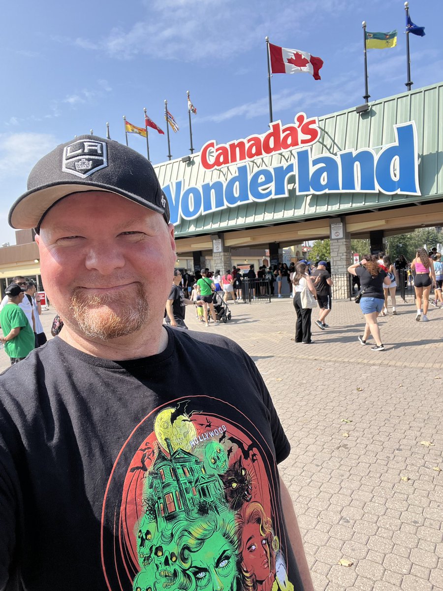 Park_Journey's tweet image. Happy national roller coaster day from @WonderlandNews!! Finally got to meet the awesome @GracePeacock!! Oh and Nick is here too!! 

Stay tuned for a day full of fun and maybe a few surprises!! 

#CanadasWonderland #SixFlags #NationalRollerCoasterDay
