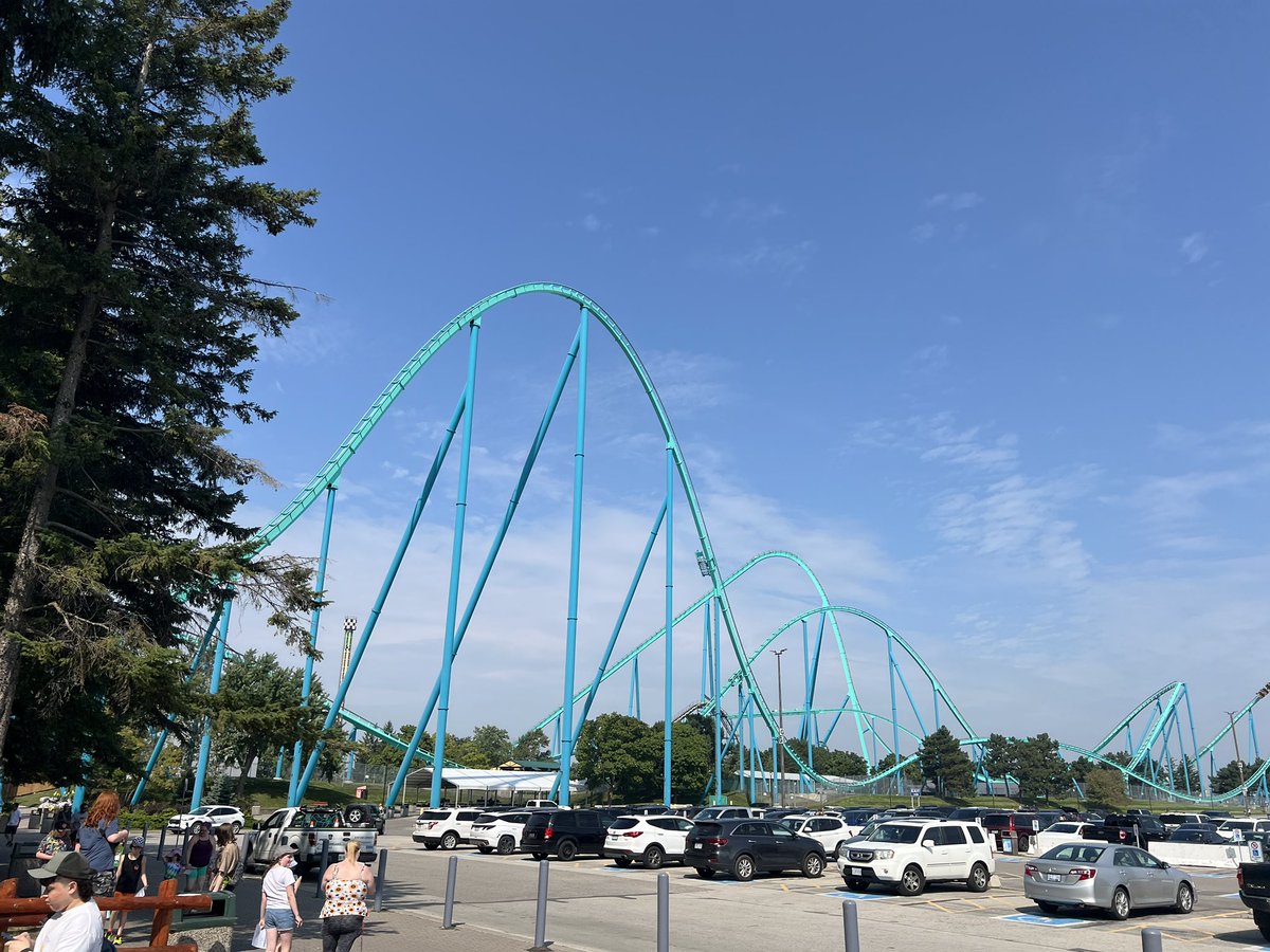 Park_Journey's tweet image. Happy national roller coaster day from @WonderlandNews!! Finally got to meet the awesome @GracePeacock!! Oh and Nick is here too!! 

Stay tuned for a day full of fun and maybe a few surprises!! 

#CanadasWonderland #SixFlags #NationalRollerCoasterDay