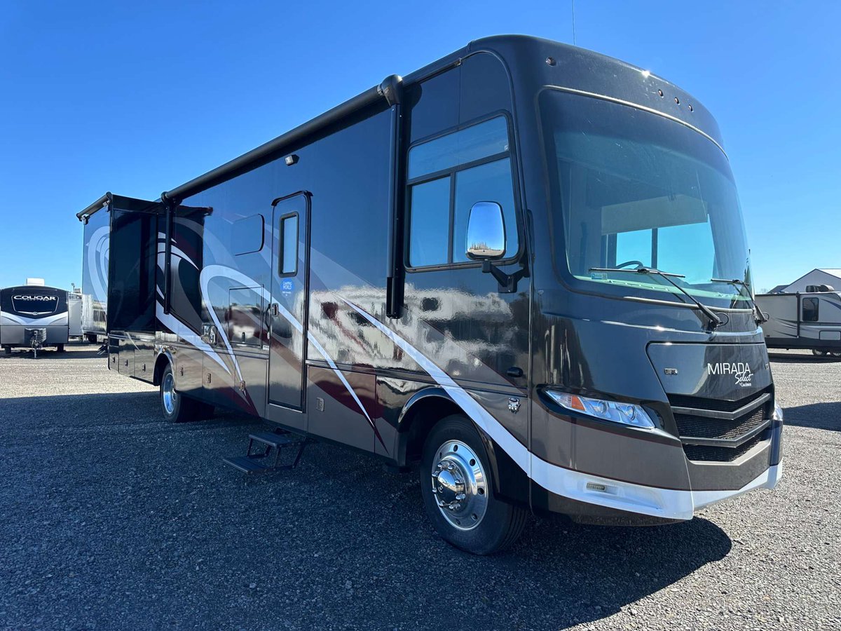 cw_auctions's tweet photo. Go big or go home 🚐​

Here's a glimpse at today's auction lineup in Oklahoma City → https://t.co/B5gARgvKpo https://t.co/hMJsrTRfWi