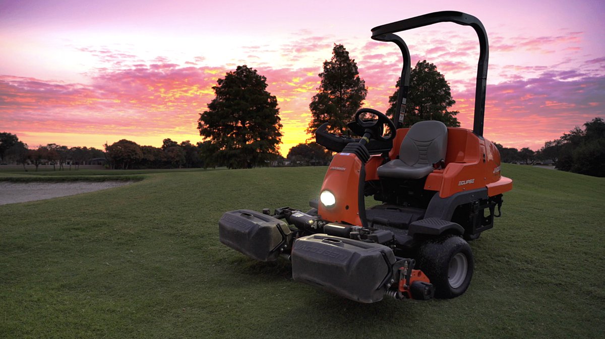 Top features of our lithium ride-on reel mower, the Eclipse 360 ELiTE:

✅ Jake's greatest cutting and run range
✅ ELiTE lithium battery
✅ No hydraulic oil 
✅ Unique swing out center cutting unit for ease of service

#TurfCare #SincerelyJake