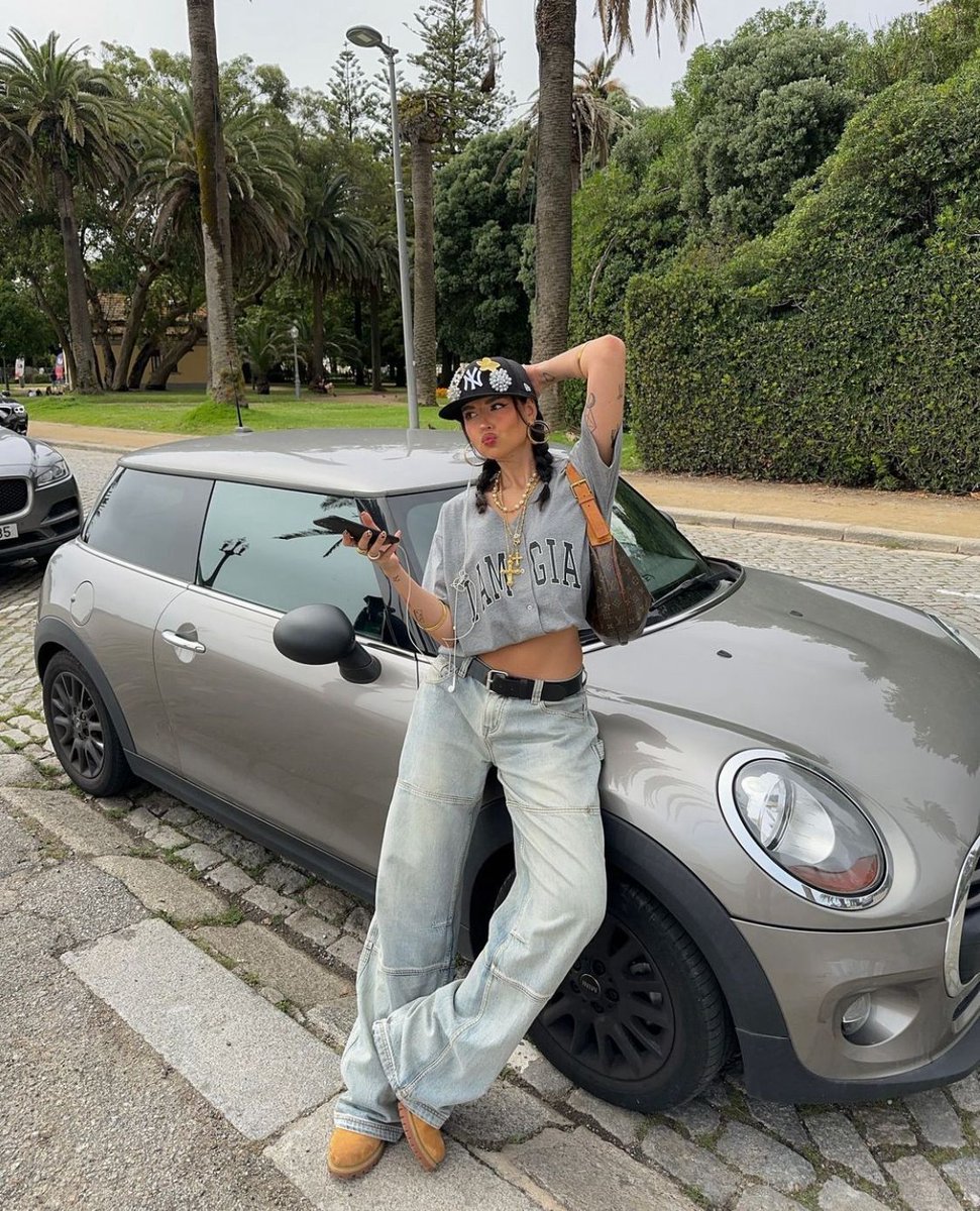 osvgallery tweet media