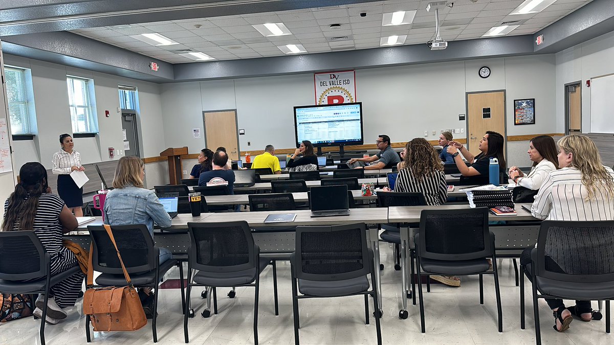 DlrMaggie's tweet image. Empowering our curriculum &amp;amp; instructional teams to elevate the instructional core. Together, we’re refining content, enhancing teaching, and ensuring every student thrives in a rigorous learning environment. @DelValleISD #InstructionalCore #CurriculumLeadership