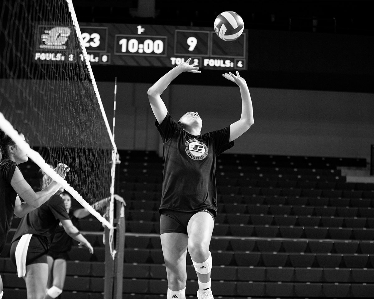 CMUVolleyball's tweet photo. 🧱 x 🧱

#FireUpChips🔥⬆️🏐 https://t.co/NZeqobyyaz